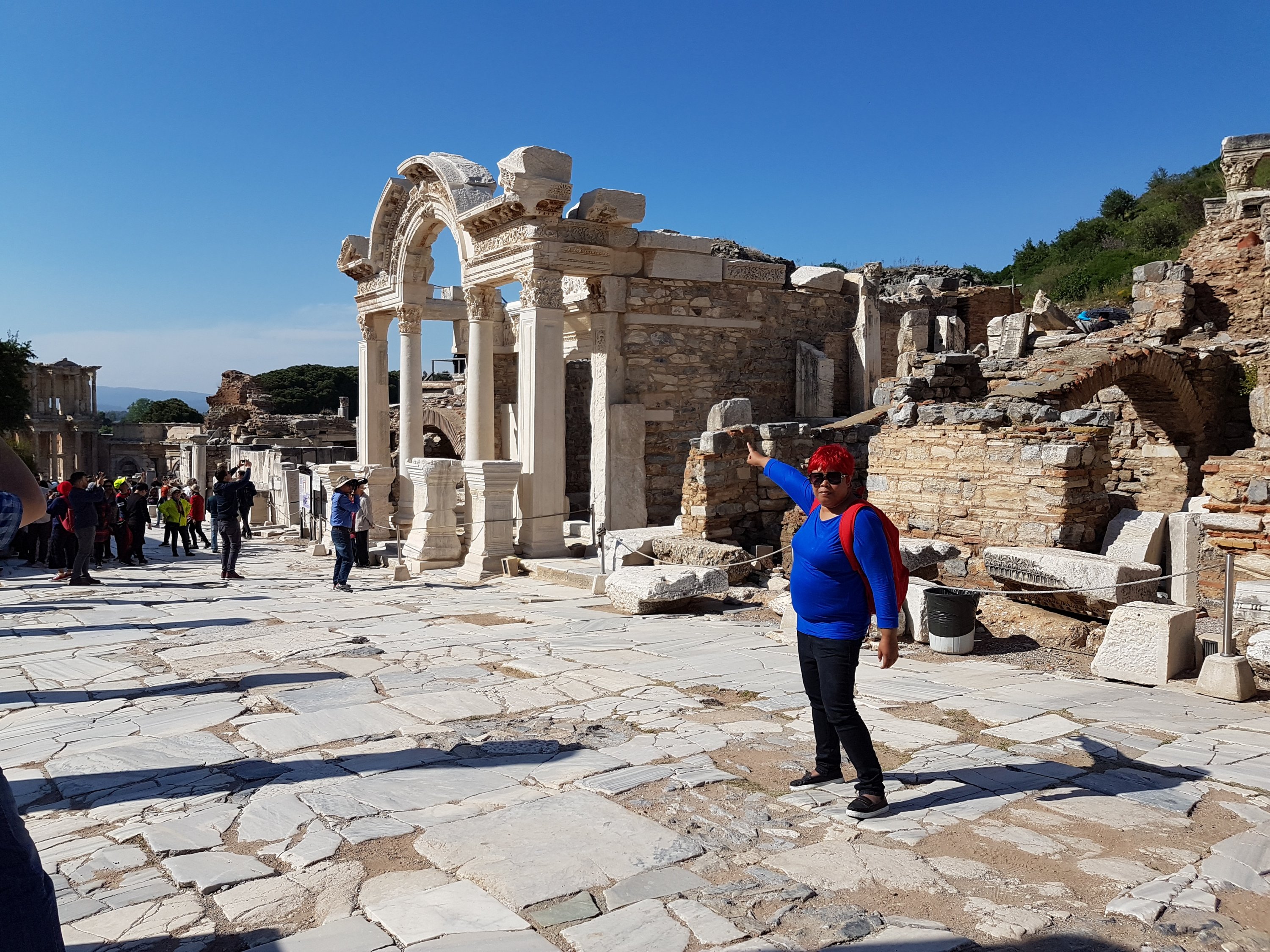 Babak IV: Drama Seru (Ke) Turki – Ephesus, Para Dewa 